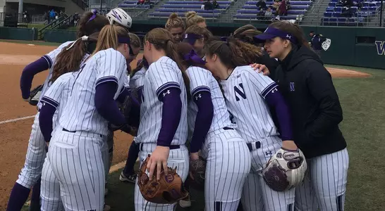 Team Huddle at Washington Seattle Husky Classic