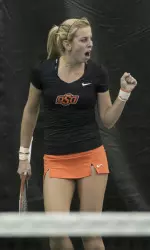 Junior Karyn Guttormsen notched the first win of the day with a straight-set win on six.