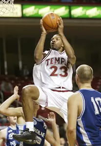 MEN'S BASKETBALL TAKES FLIGHT FOR OLEAN, N.Y. TO BATTLE THE BONNIES Image
