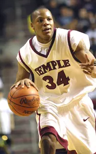 MEN'S BASKETBALL OPENS WITH 80-73 WIN OVER TEAM EZYBONDS IN EXHIBITION ACTION Image