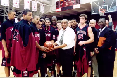 MEN'S BASKETBALL BECOMES SIXTH PROGRAM IN NCAA DIVISION I HISTORY TO REACH 1,600 WINS WITH 99-77 VICTORY AT FORDHAM Image