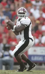 BIG PLAYS LEAD UCONN TO 45-31 WIN OVER TEMPLE Image