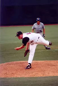 DUQUESNE HANDS TEMPLE 17-3 DEFEAT IN GETAWAY GAME Image