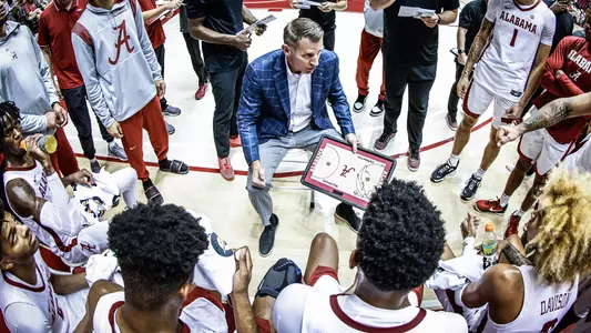Team Huddle Nate Oats