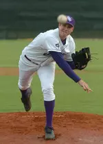 Junior Jake Leonhardt