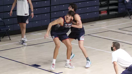Matt van Komen at Practice