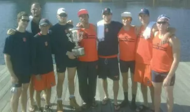The 2009 Varsity Eight with the Conlan Cup.