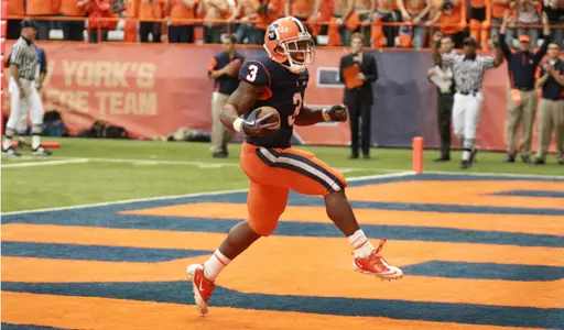 Delone Carter scores a touchdown vs. Louisville