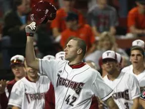 Williams and Kelley Slam ULM, 24-6 Image