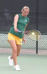 Annemieke Elsholz's victory at the No. 5 singles position clinched UAB's win over Cincinnati