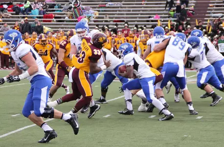 Bulls Drop Road Contest at Central Michigan Image
