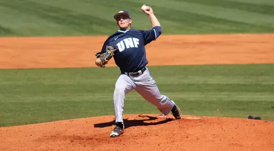 Drury delivering a pitch