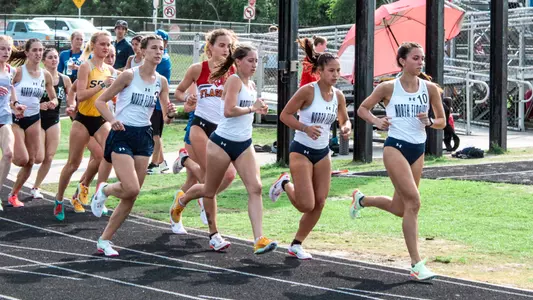 women race in track meet