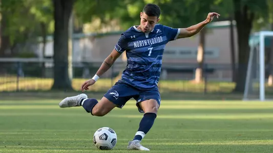 Igor Martins kicking ball