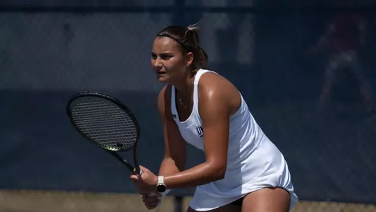 Amy Kaplan action shot court