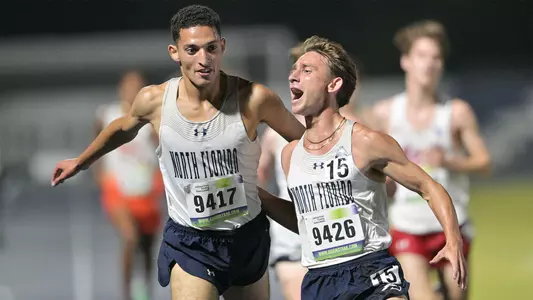 Gavin O'Brien actions hot steeple