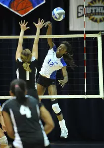 Eld-hah Kaswatuka posted a team-high 17 kills.