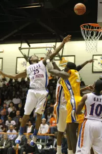 Cameron Catlett had 12 points in the loss to UTSA.
