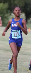 Ashly Wright led the UTA women at the Bear Twilight Invitational.