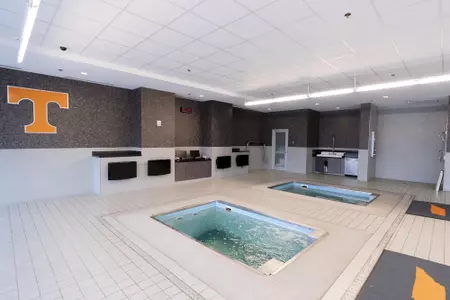 KNOXVILLE, TN - DECEMBER 20, 2018 - Mary C. Hodge Hydrotherapy Room in the Athletic Training room in Anderson Training Center in Knoxville, TN. Photo By Andrew Ferguson/Tennessee Athletics