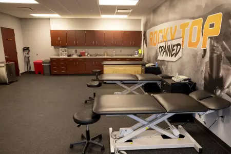 KNOXVILLE, TN - DECEMBER 20, 2018 -  Athletic Training room in LaPorte Stadium in Knoxville, TN. Photo By Andrew Ferguson/Tennessee Athletics