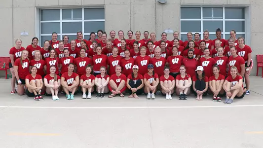 2023 Women's Rowing Team Photo