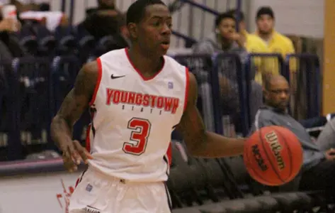 Men's Basketball Falls to Green Bay, 67-58 Image