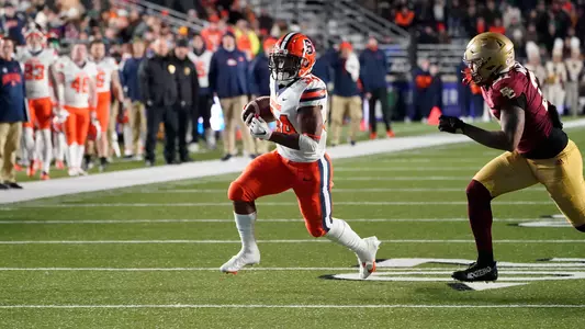 Davis Selected to FWAA All-America Team – Clemson Tigers Official Athletics  Site