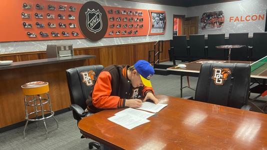 Anton Malmstrom Signs NHL Contract With St. Louis Blues, Will Report to AHL  Affiliate - Bowling Green State University Athletics