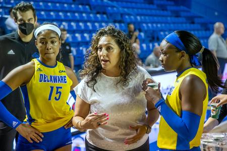 Volleyball Falls in Five at Delaware State After Falling Behind, 2
