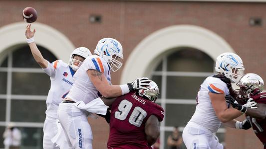 Former Boise State quarterback Brett Rypien signs with the Denver