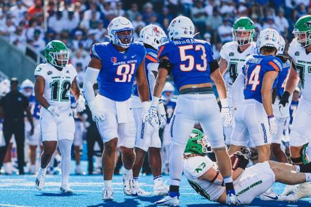 Broncos Roll Past Fighting Hawks - Boise State University Athletics