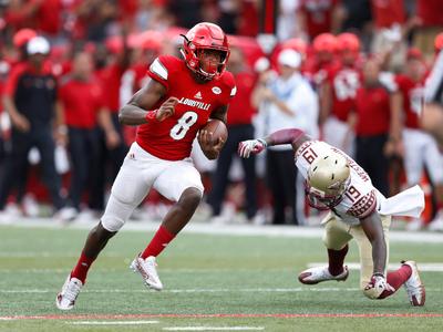 Lamar Jackson Named the Davey O'Brien Quarterback of the Week