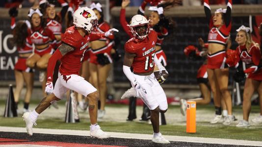 LOUISVILLE, KY - OCTOBER 29: Louisville Cardinals safety M.J.