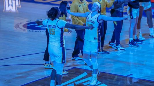 WNBA unveils new Nike uniforms, jerseys for 2019 season (Photos) - Sports  Illustrated