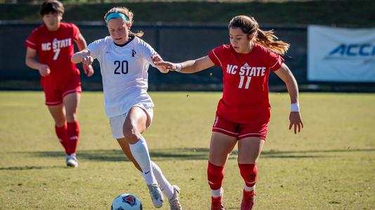 Brooklyn Holt excited to join her sister, Brianna, at NC State - Backing  The Pack