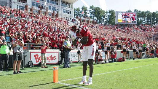 Football Tabbed Cheez-It Bowl National Team of the Week by FWAA - NC State  University Athletics