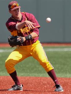 Gopher Baseball drops regular season finale