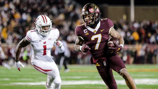 Gophers receiver Chris Autman-Bell leaves Colorado game with