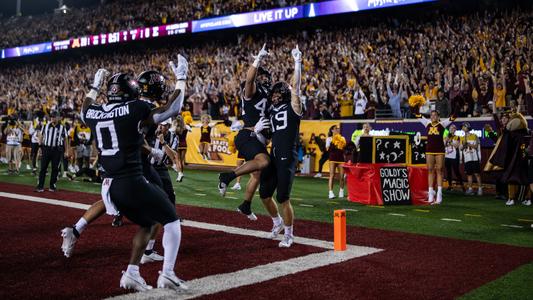 Gophers' celebration of Derik LeCaptain's touchdown shows how teammates  'feel about him' – Twin Cities