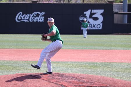 Charlotte 49ers - Charlotte 49ers Baseball takes the field