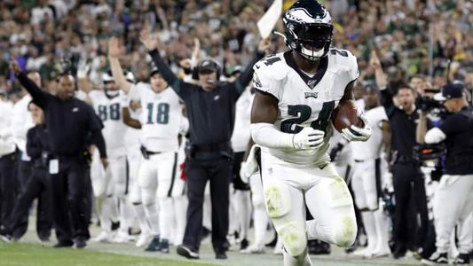 Philadelphia Eagles defeat Green Bay Packers 34-27