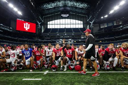 Louisville vs Indiana football score? U of L wins at Lucas Oil Stadium