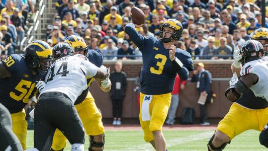 UM Football Player 19 Wilton Speight Editorial Photography - Image of  university, stadium: 43497052