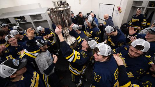 Ex-Michigan defenseman has ice cream party with Stanley Cup 