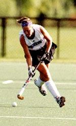 Field Hockey: No. 2 Northwestern outshoots No. 9 Louisville 21-3, but edged  out 1-0 - Inside NU