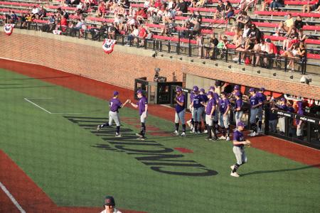  Baseball Drops Midweek Matchup at Notre Dame