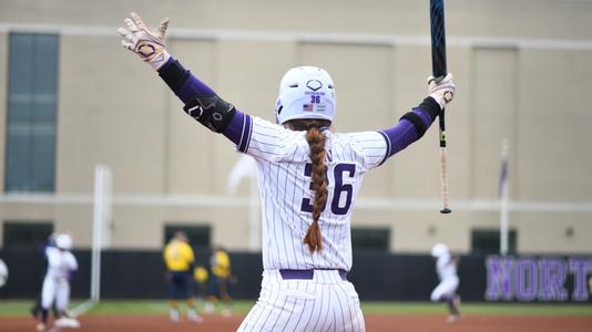 Who Will be the First-Ever Female Athlete to Win Rawlings Gold Glove Award?  - FloSoftball