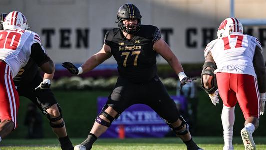 Peter Skoronski Named Rimington-Pace Offensive Lineman of the Year