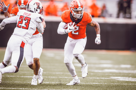 Uni check: Cowboys went with white-white-black in Ames